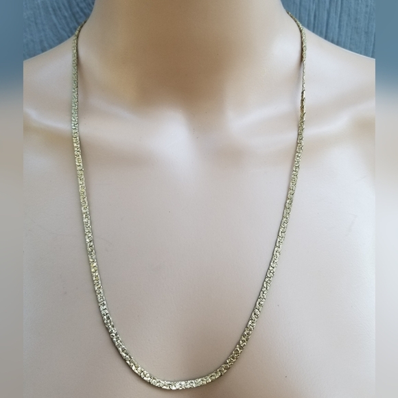 NAKAGAWA CORP. VINTAGE MATTE GOLDTONE NUGGET TEXTURE C-LINK CHAIN NECKLACE - Picture 1 of 5